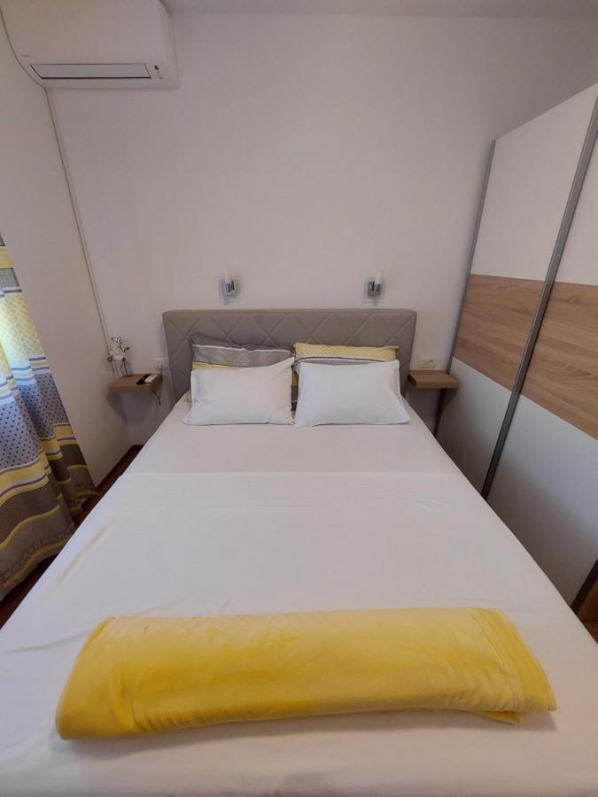 Rooms Nevenka Novi Vinodolski Exterior foto